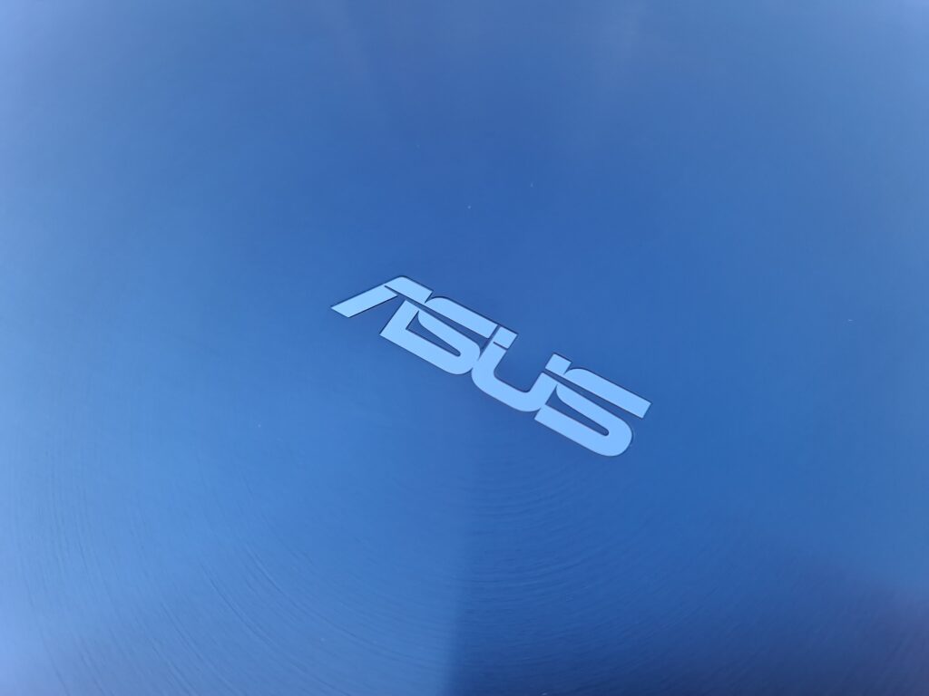 Fotos Asus ZenBook Pro Duo 15 OLED foto (18)