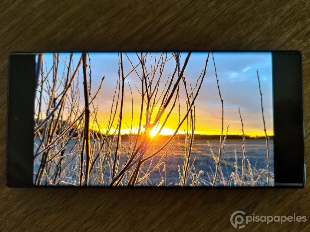 Samsung Galaxy S22 Ultra foto 01